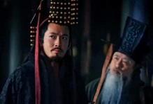 《乱世逐鹿之孙权出装顺序攻略》（征战群雄，统一江东，如何合理选择孙权的出装？）